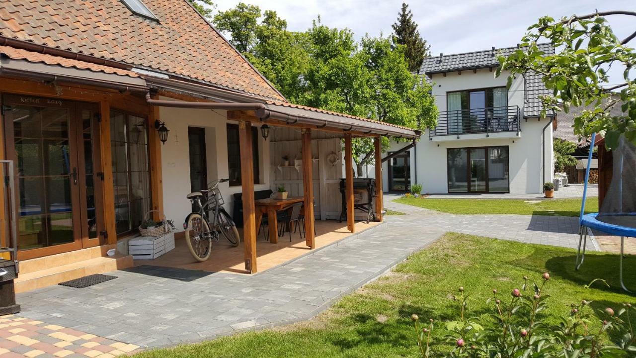 Hupkas Apartementy I Pokoje Jantar Exterior photo